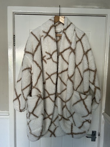 Nutmeg cosy cream - cream, &